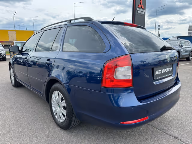 Skoda Octavia - фото 5
