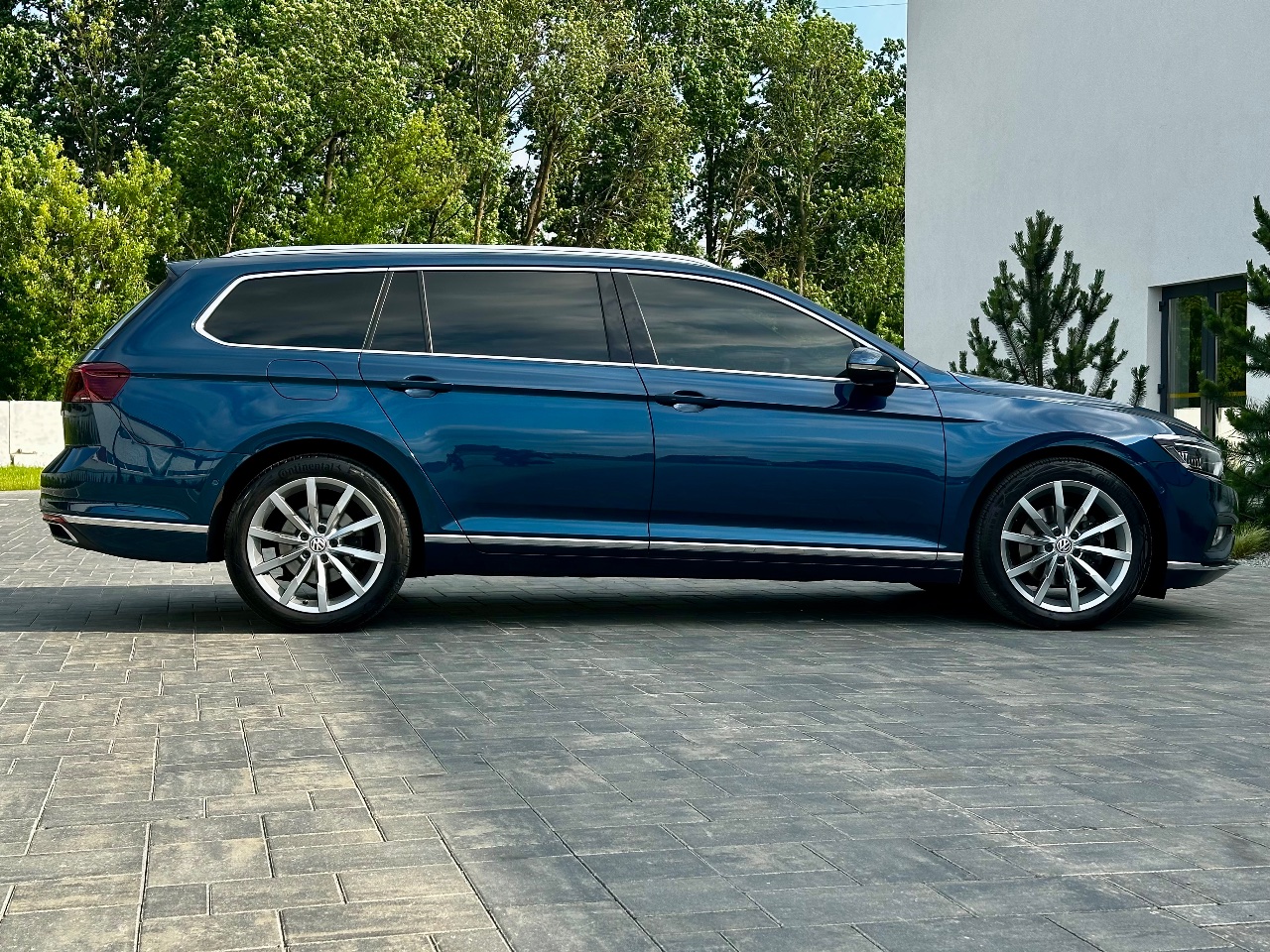 Volkswagen Passat - фото 4