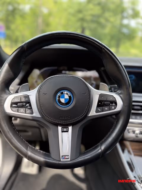 BMW X5 - фото 9