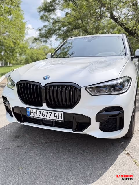 BMW X5 - фото 1