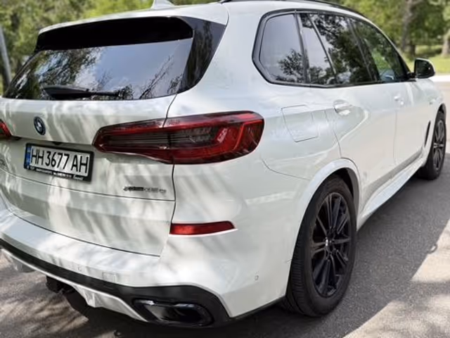 BMW X5 - фото 3