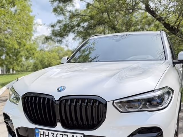 BMW X5 - фото 1