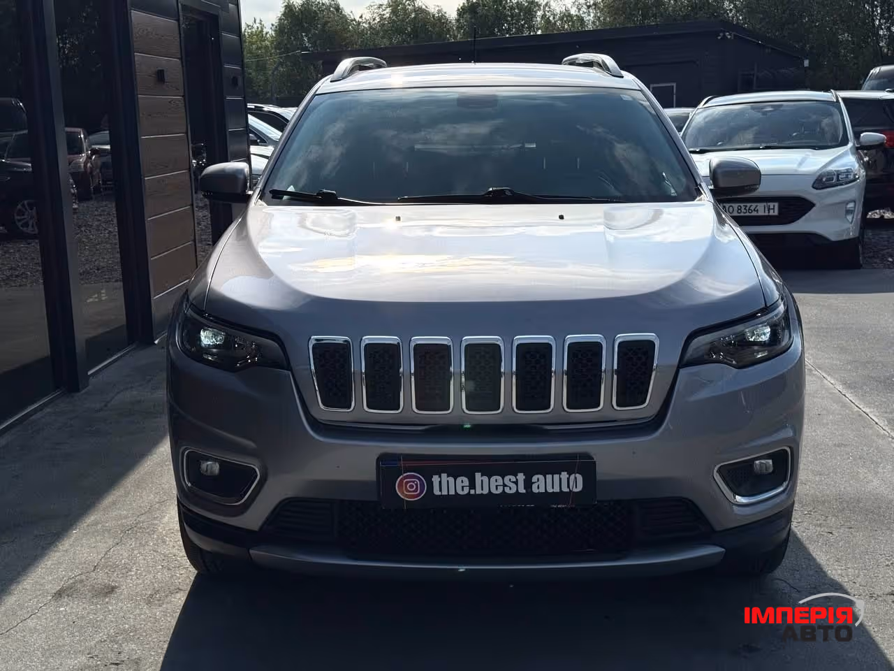 Jeep Cherokee - фото 8
