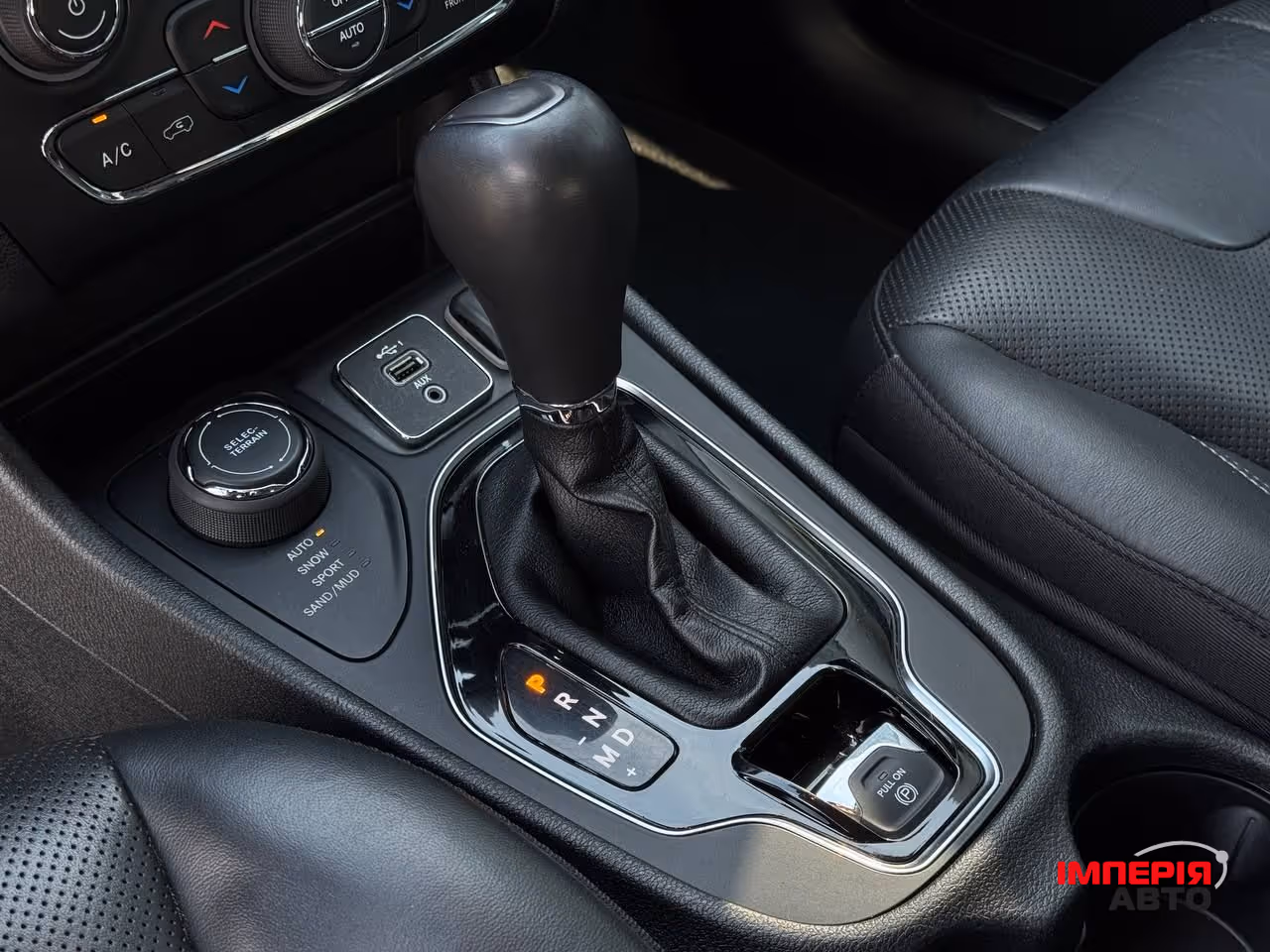 Jeep Cherokee - фото 27