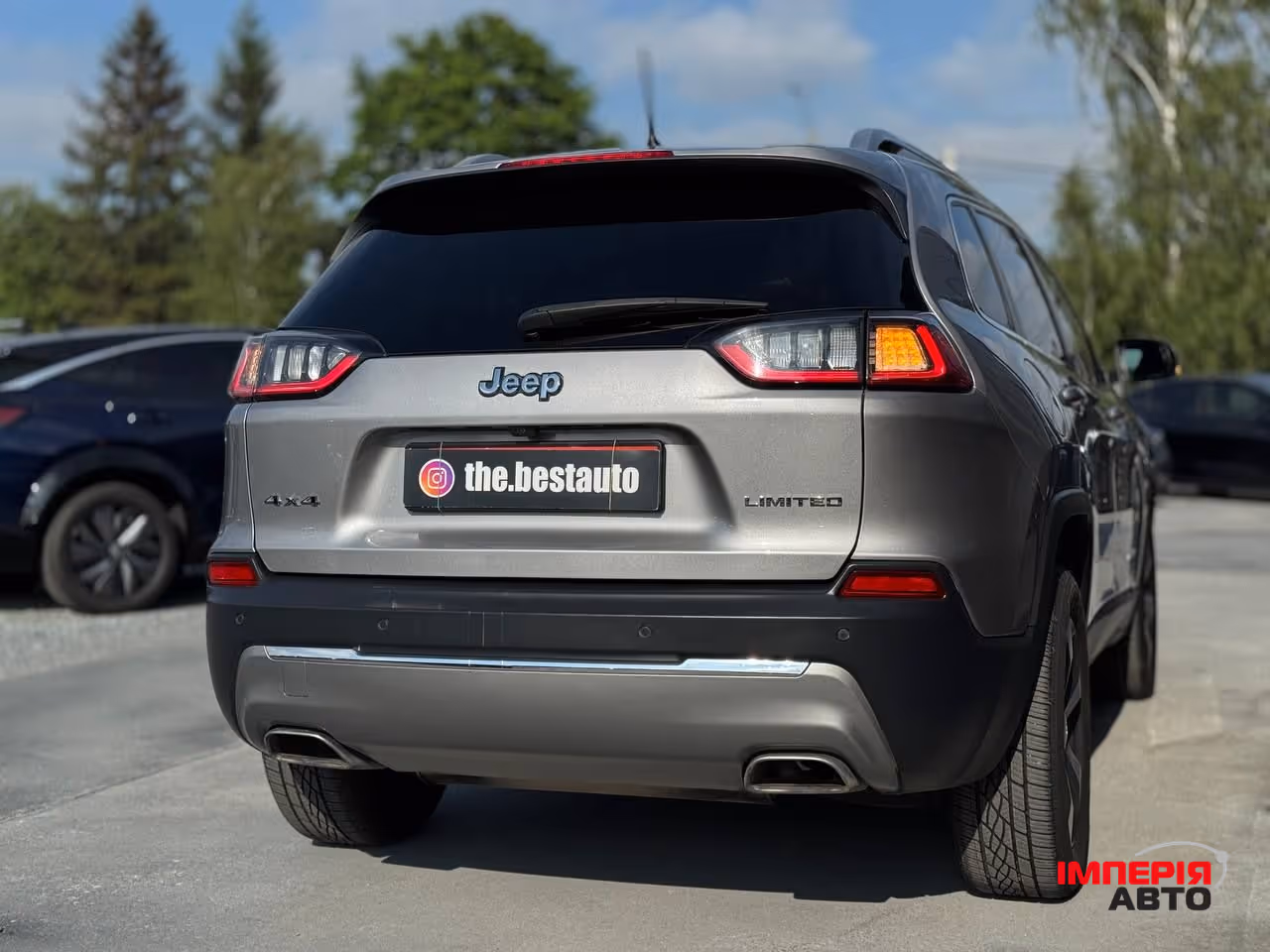 Jeep Cherokee - фото 14