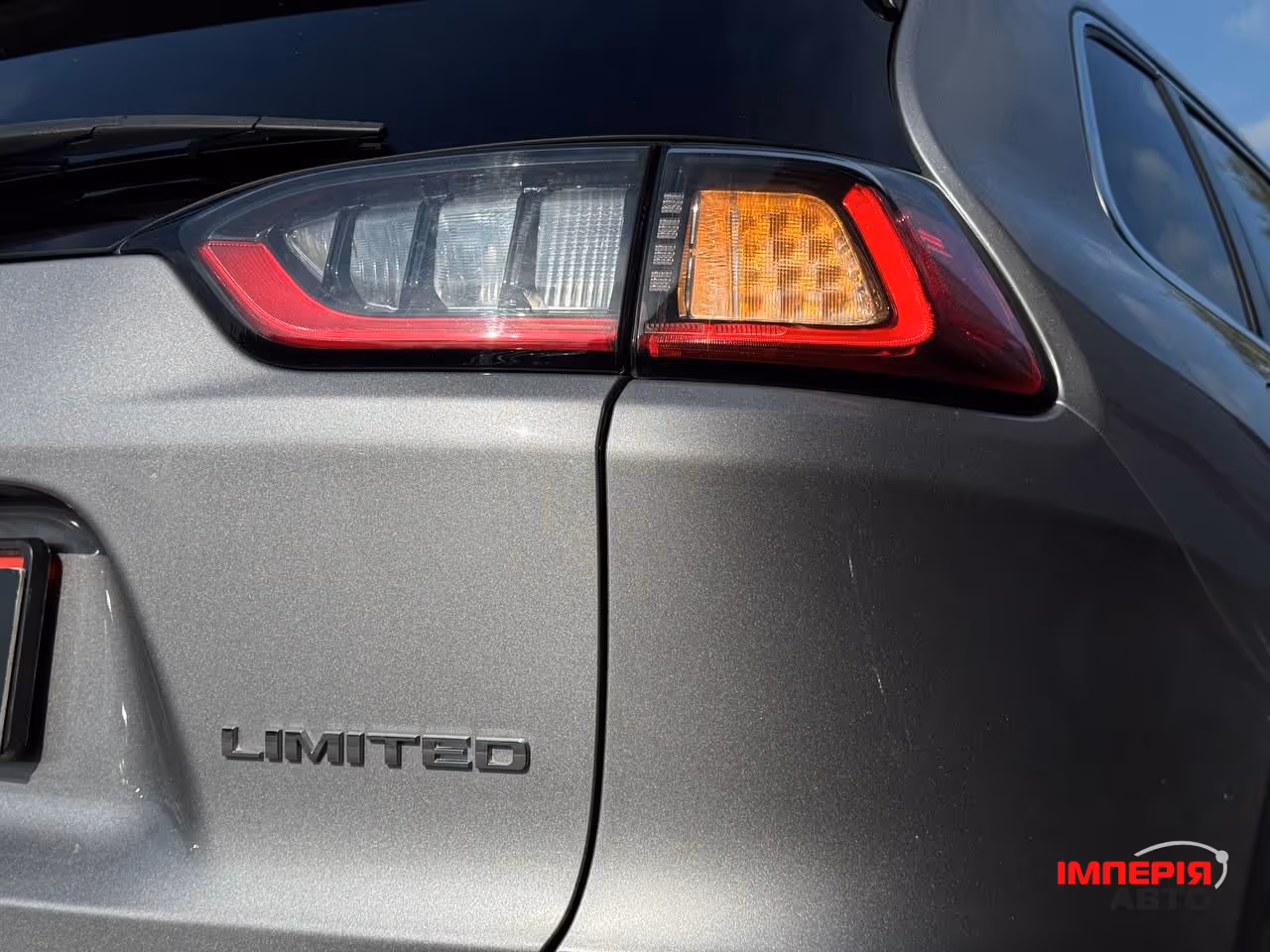Jeep Cherokee - фото 17