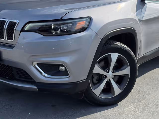 Jeep Cherokee - фото 4