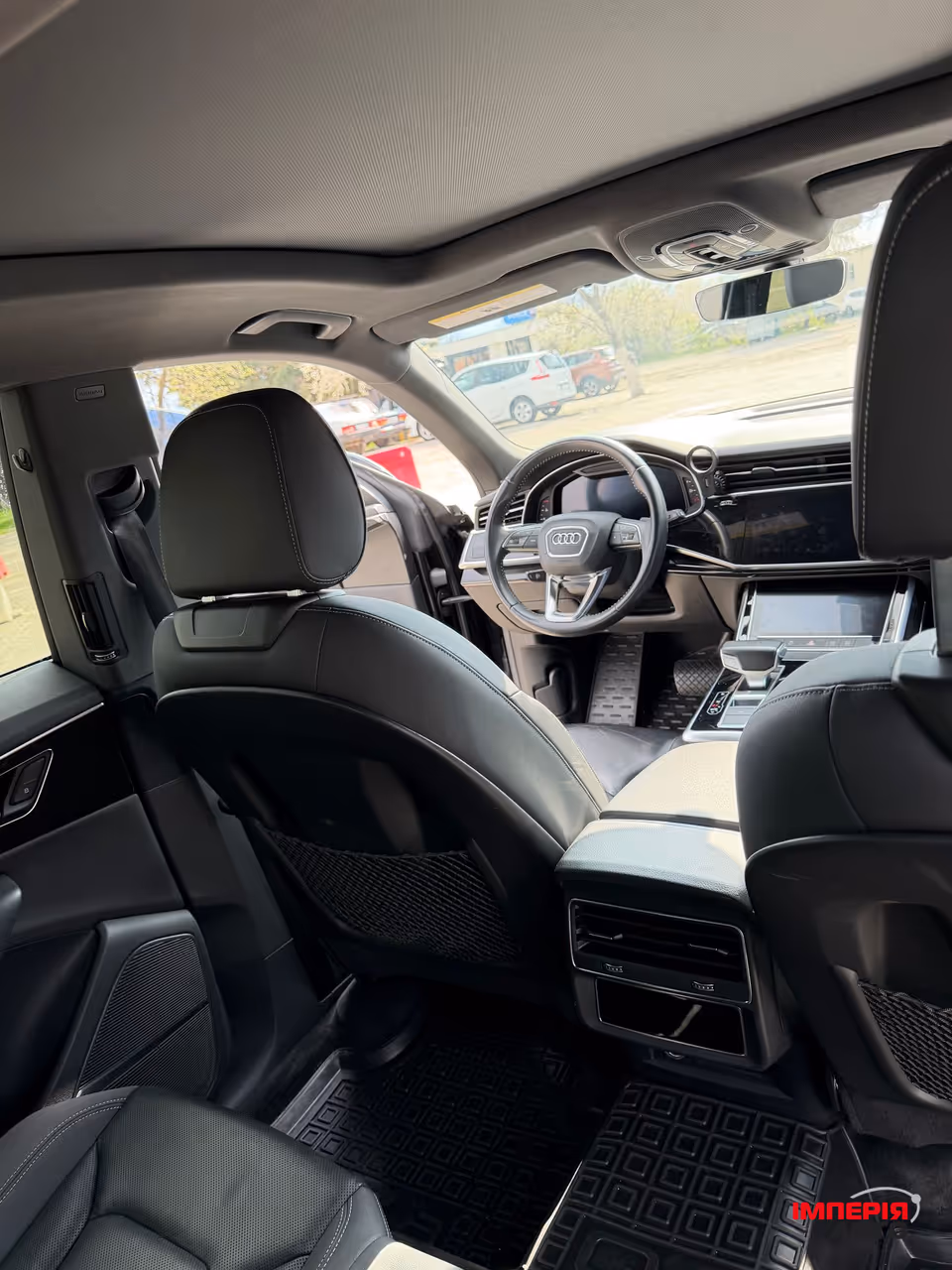 Audi Q8 - фото 10