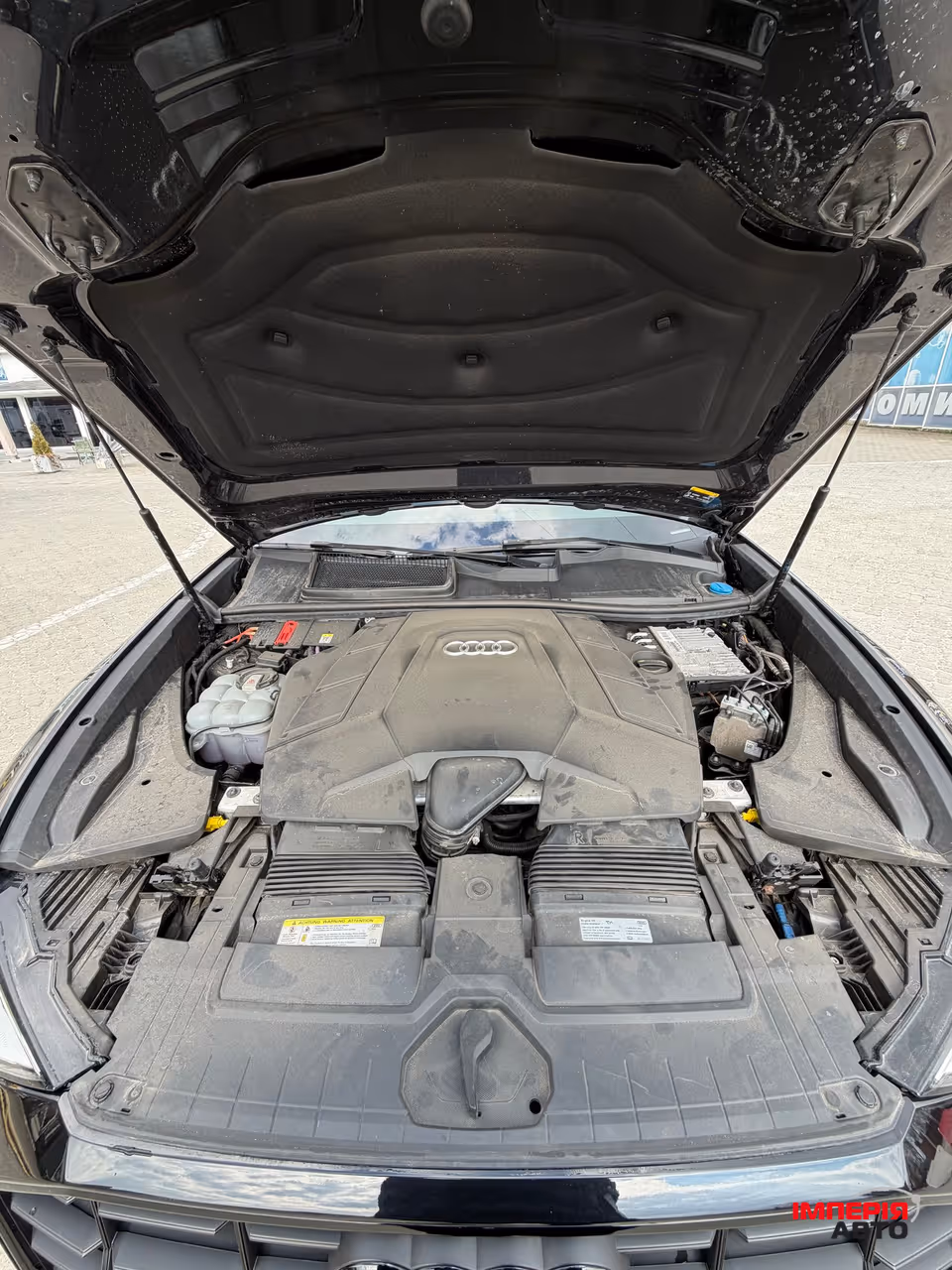 Audi Q8 - фото 21