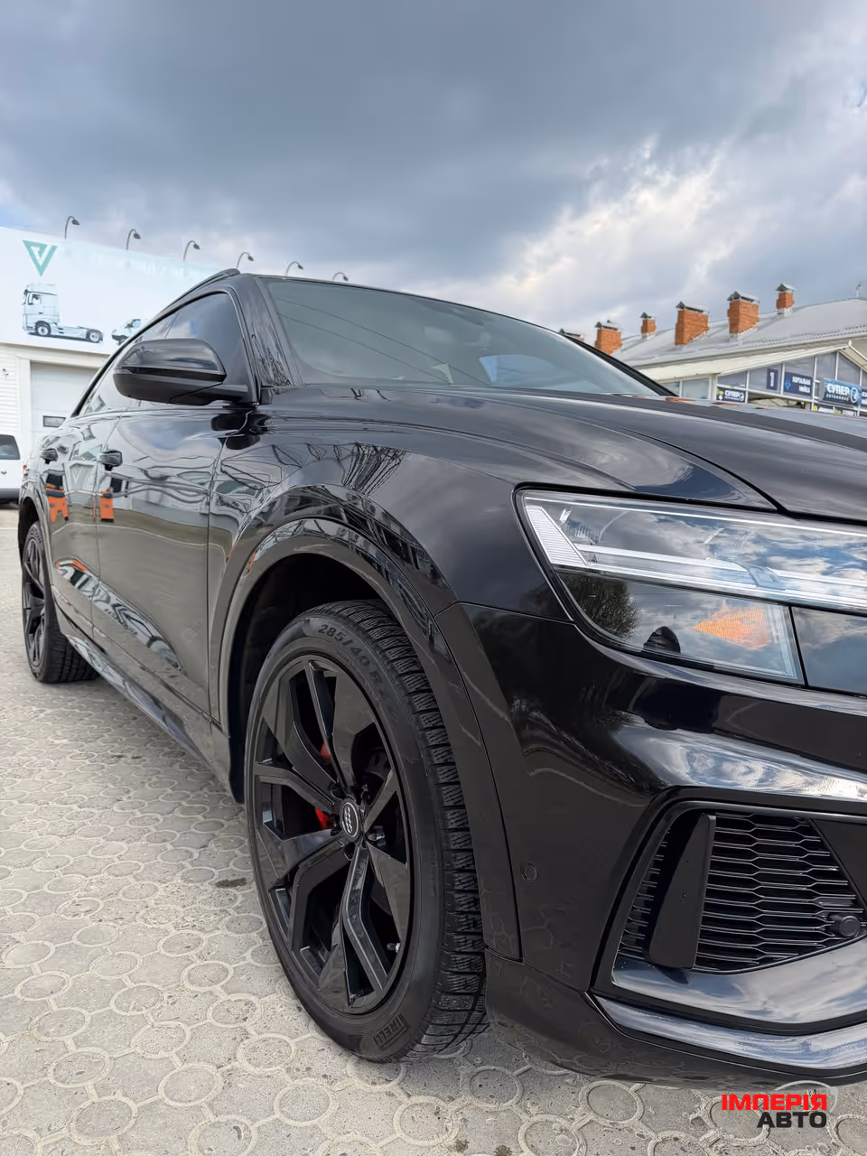 Audi Q8 - фото 7