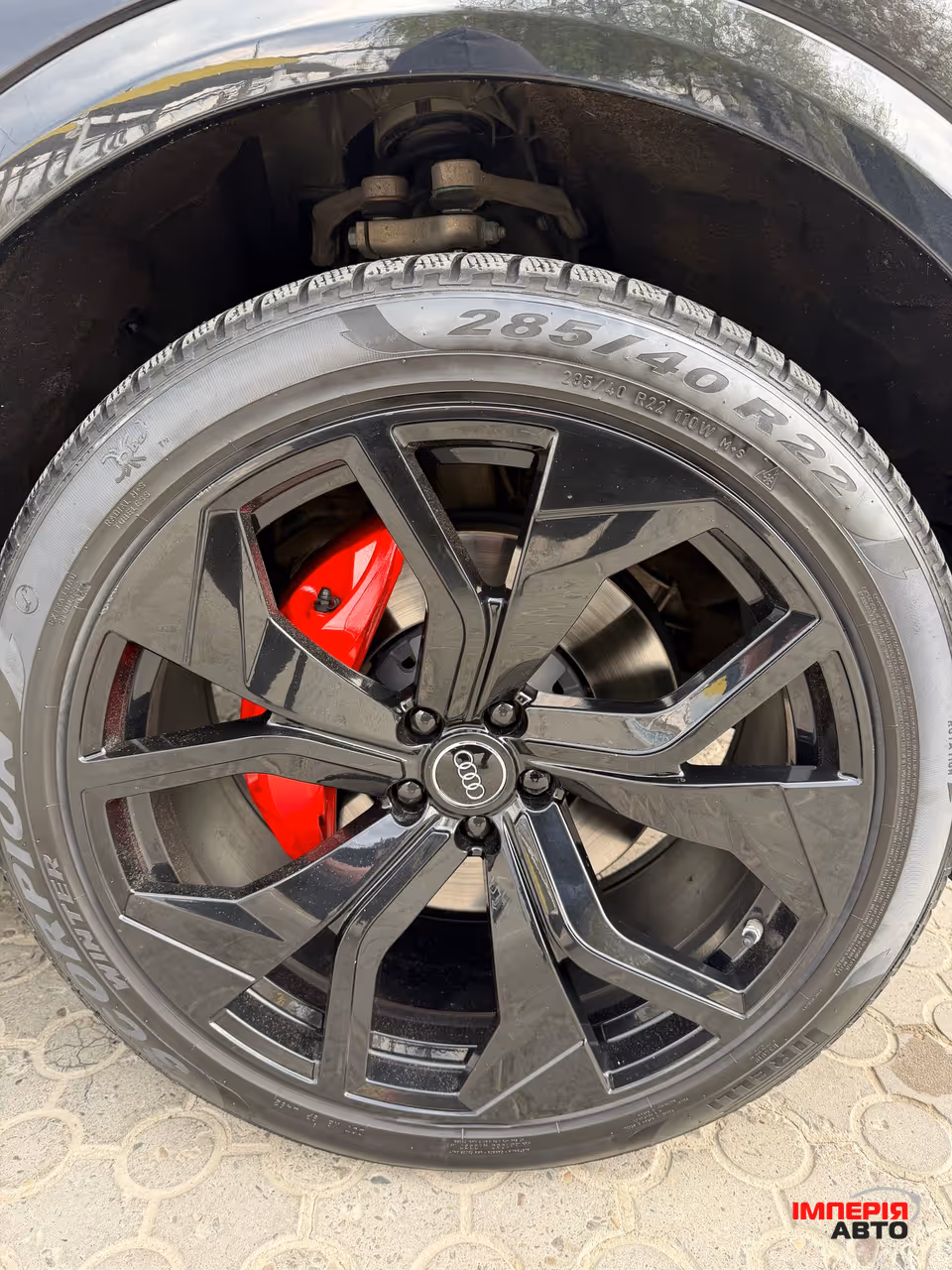 Audi Q8 - фото 28