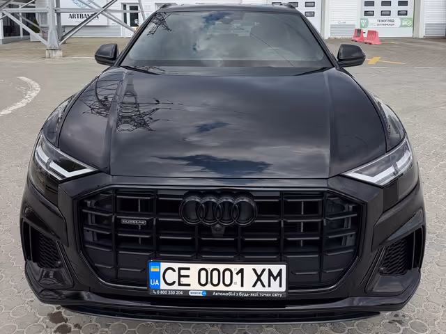 Audi Q8 - фото 1