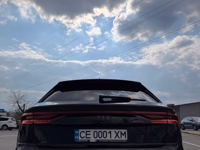 Audi Q8 - фото 3