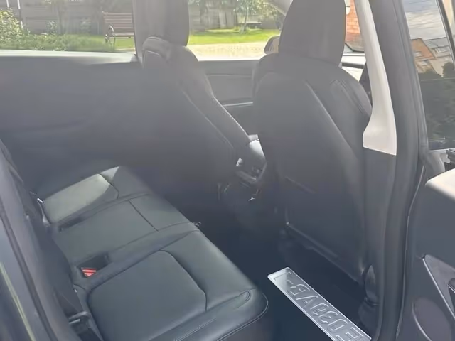 Tesla Model Y - фото 5