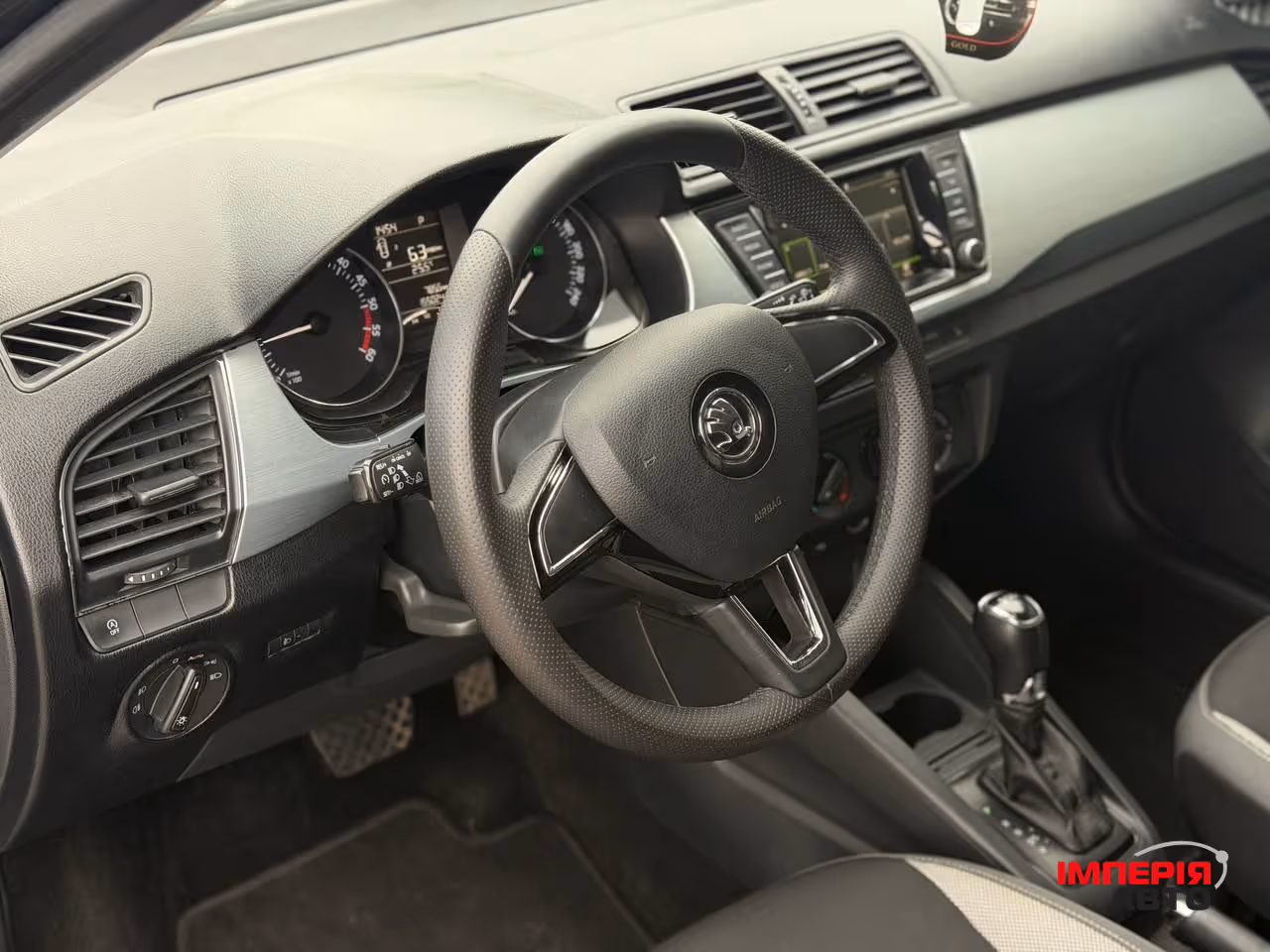 Skoda Fabia - фото 13