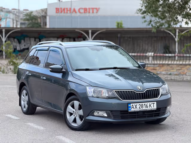 Skoda Fabia - фото 1