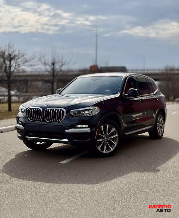 BMW X3 - фото 1