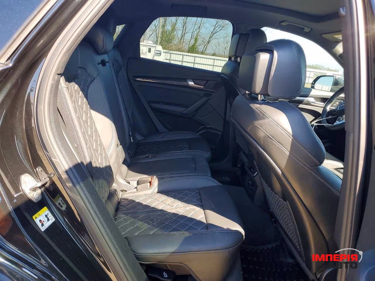 Audi SQ5 - фото 8