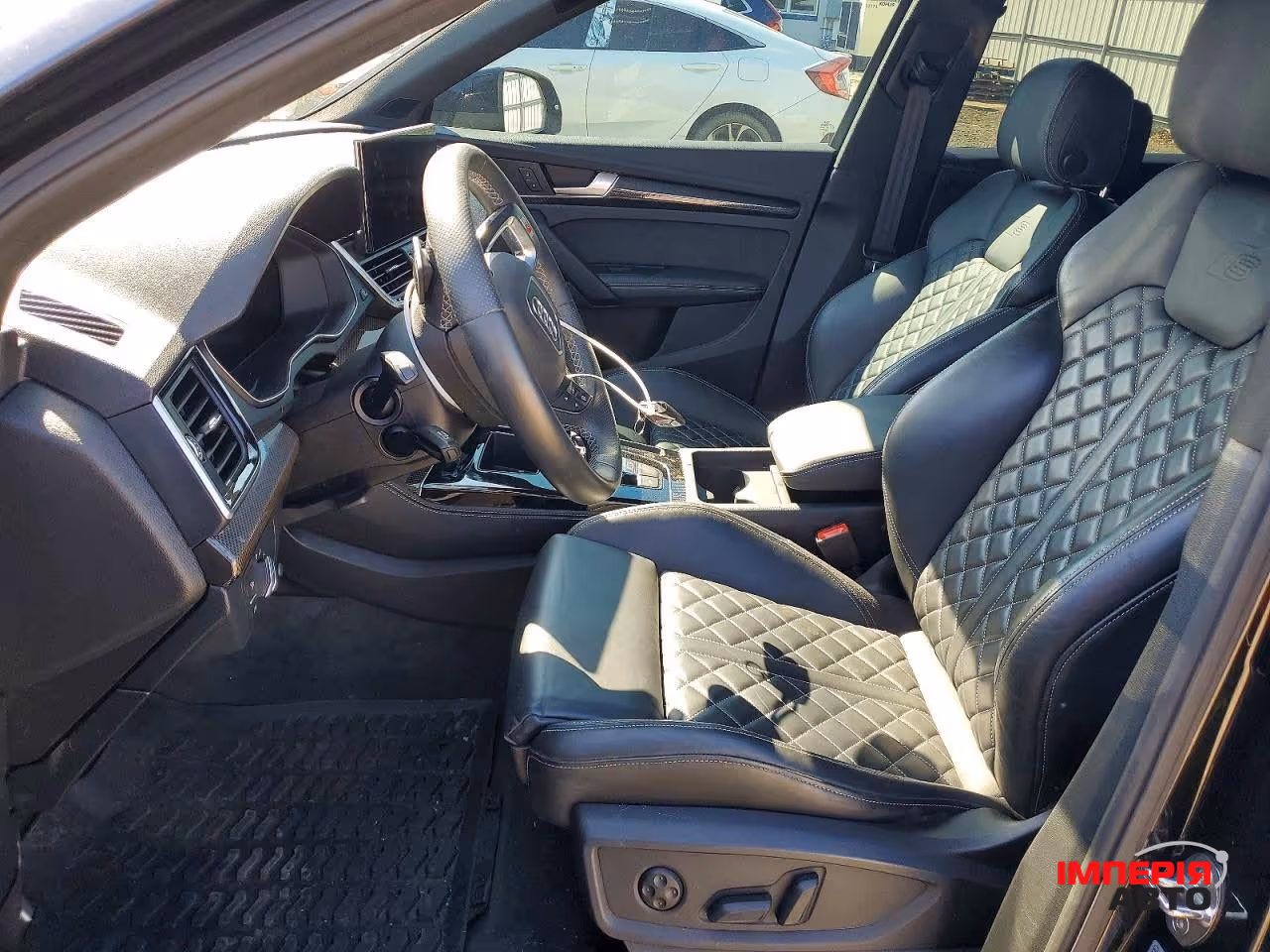 Audi SQ5 - фото 7