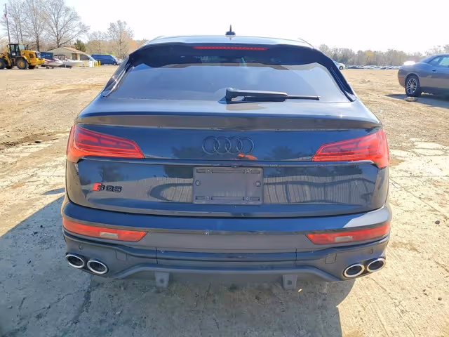 Audi SQ5 - фото 4