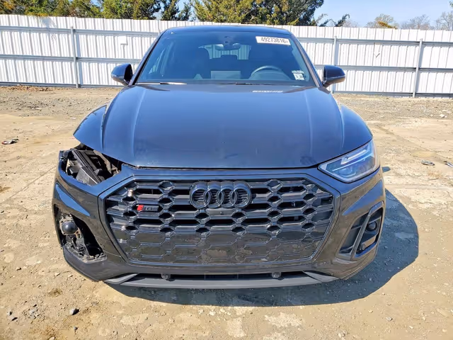 Audi SQ5 - фото 5