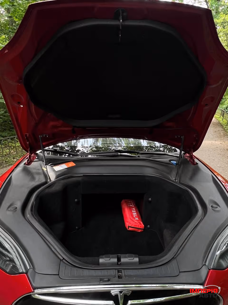 Tesla Model S - фото 9