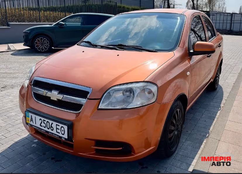 Chevrolet Aveo - фото 1
