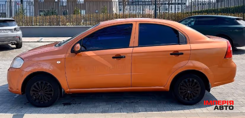 Chevrolet Aveo - фото 3