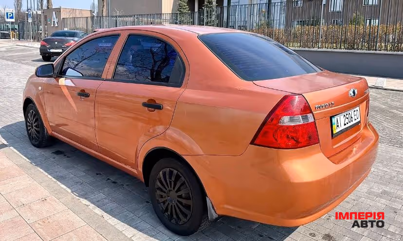 Chevrolet Aveo - фото 4