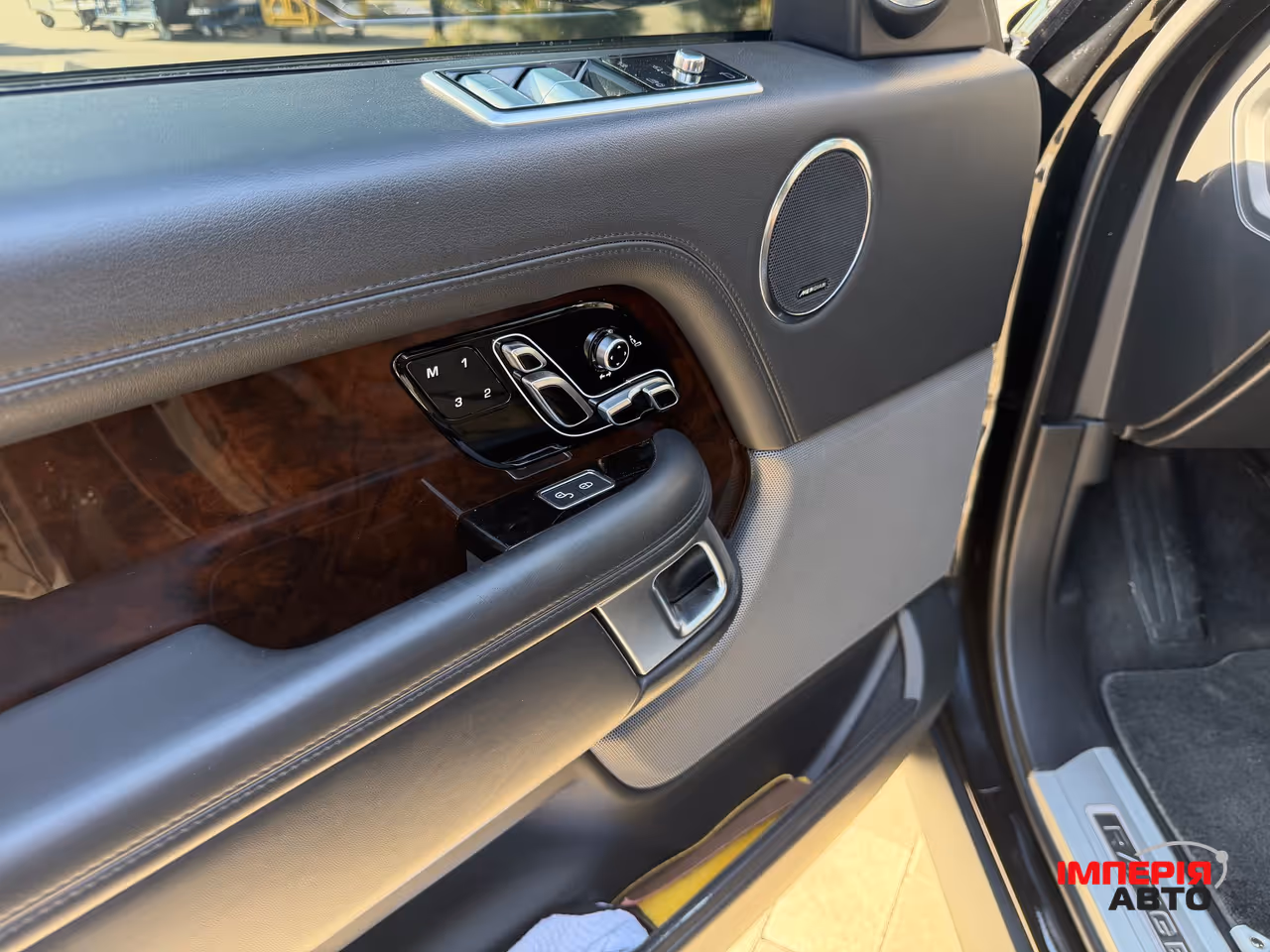 Land Rover Range Rover - фото 11