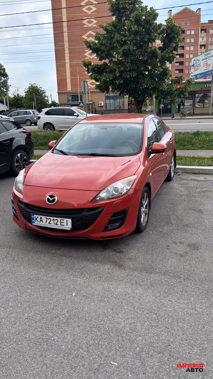 Mazda 3 - фото 1