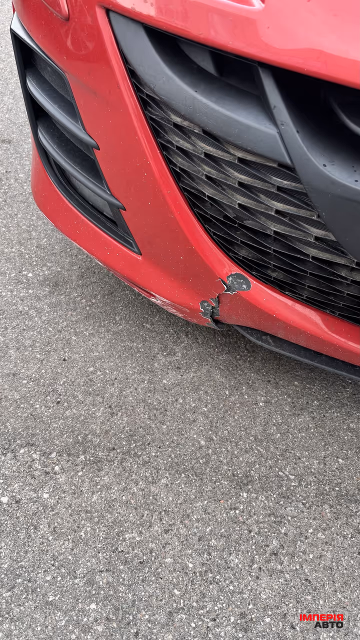 Mazda 3 - фото 2
