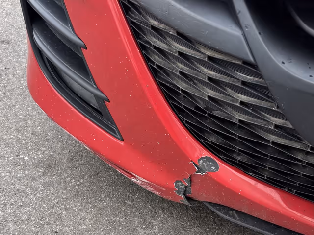 Mazda 3 - фото 2