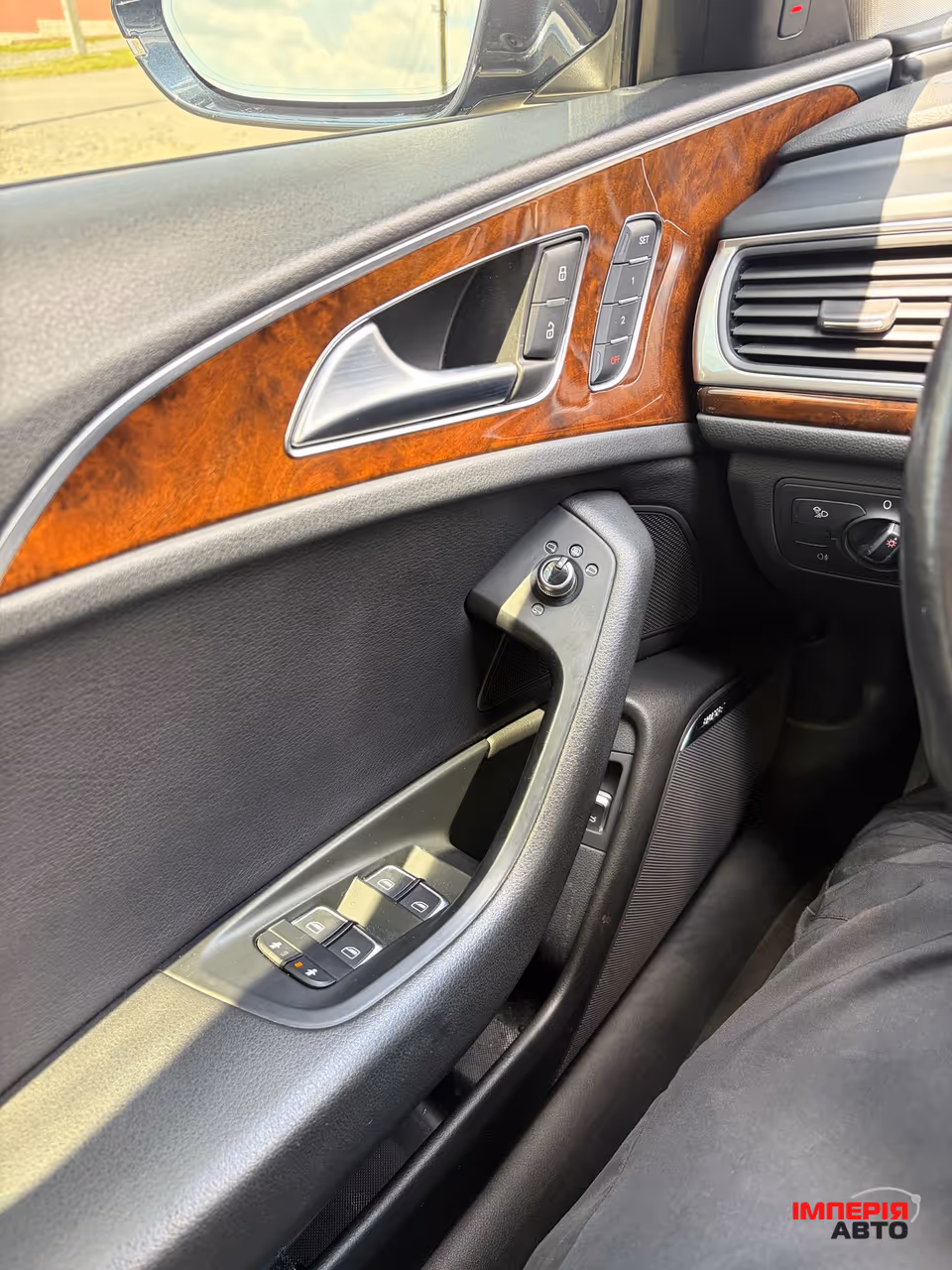 Audi A6 - фото 15