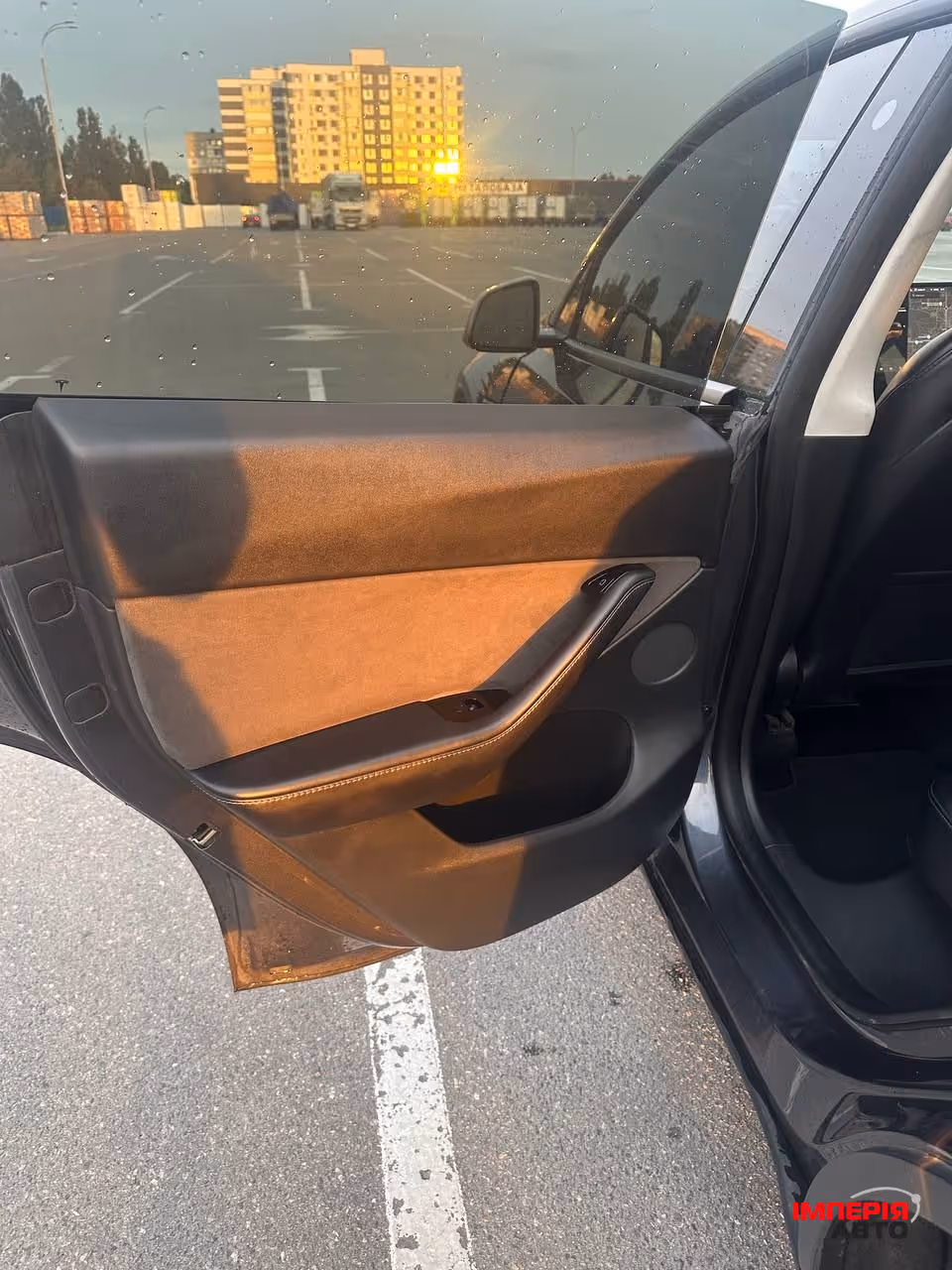 Tesla Model Y - фото 25