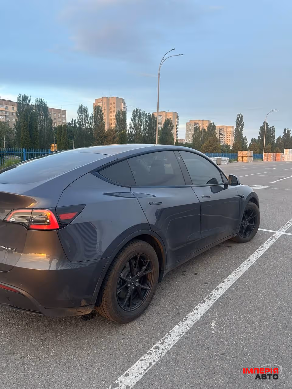 Tesla Model Y - фото 7