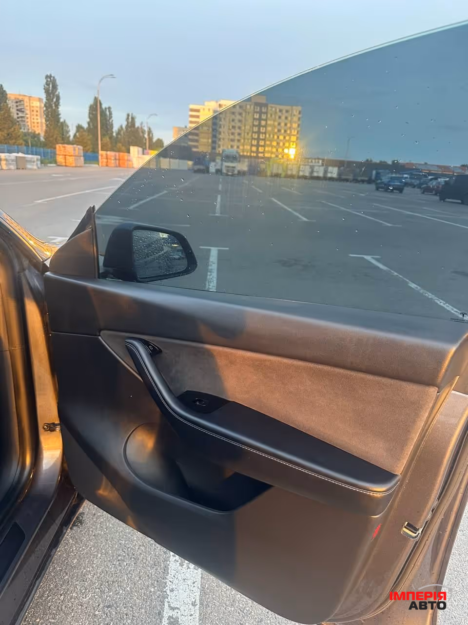 Tesla Model Y - фото 19