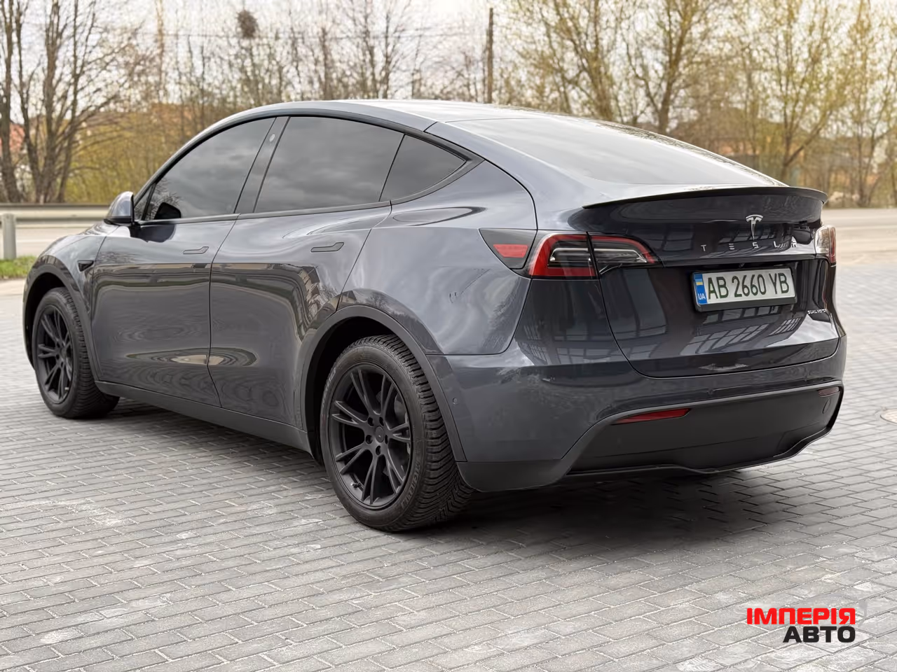 Tesla Model Y - фото 7