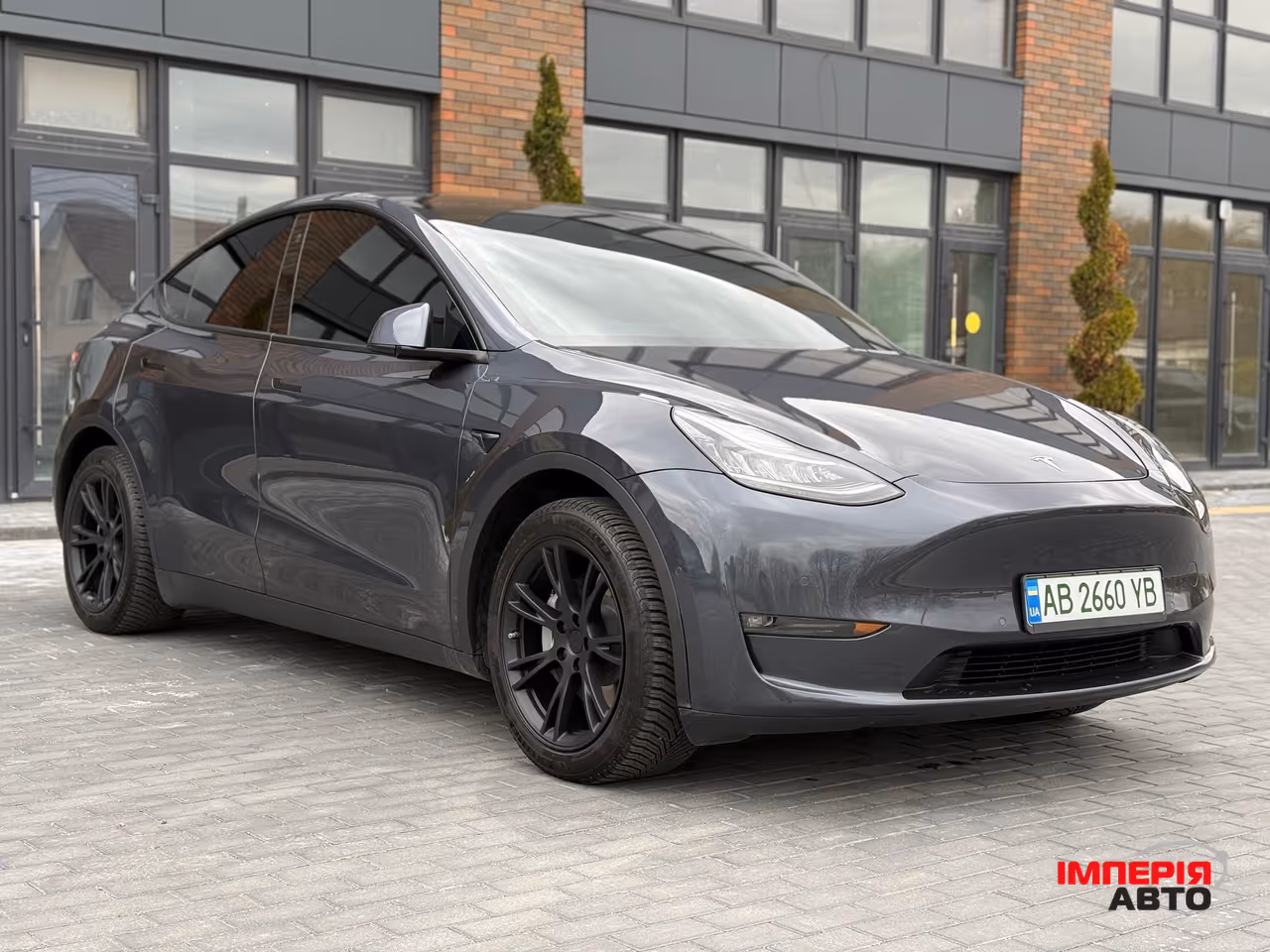 Tesla Model Y - фото 13