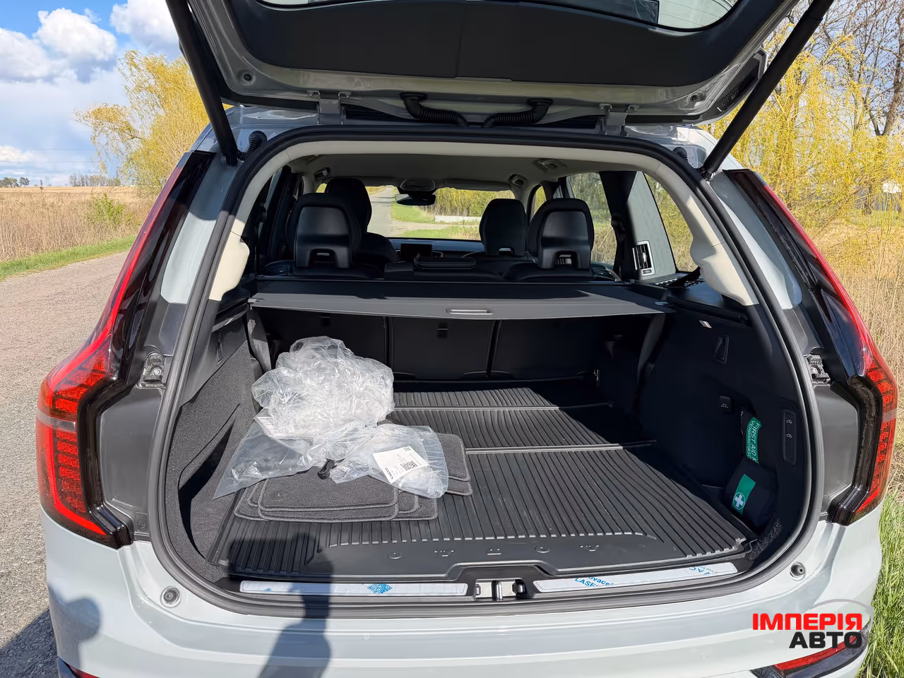 Volvo XC90 - фото 10