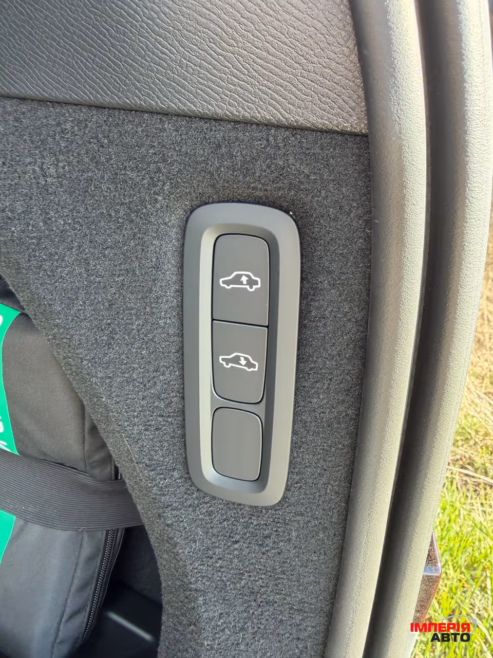 Volvo XC90 - фото 11