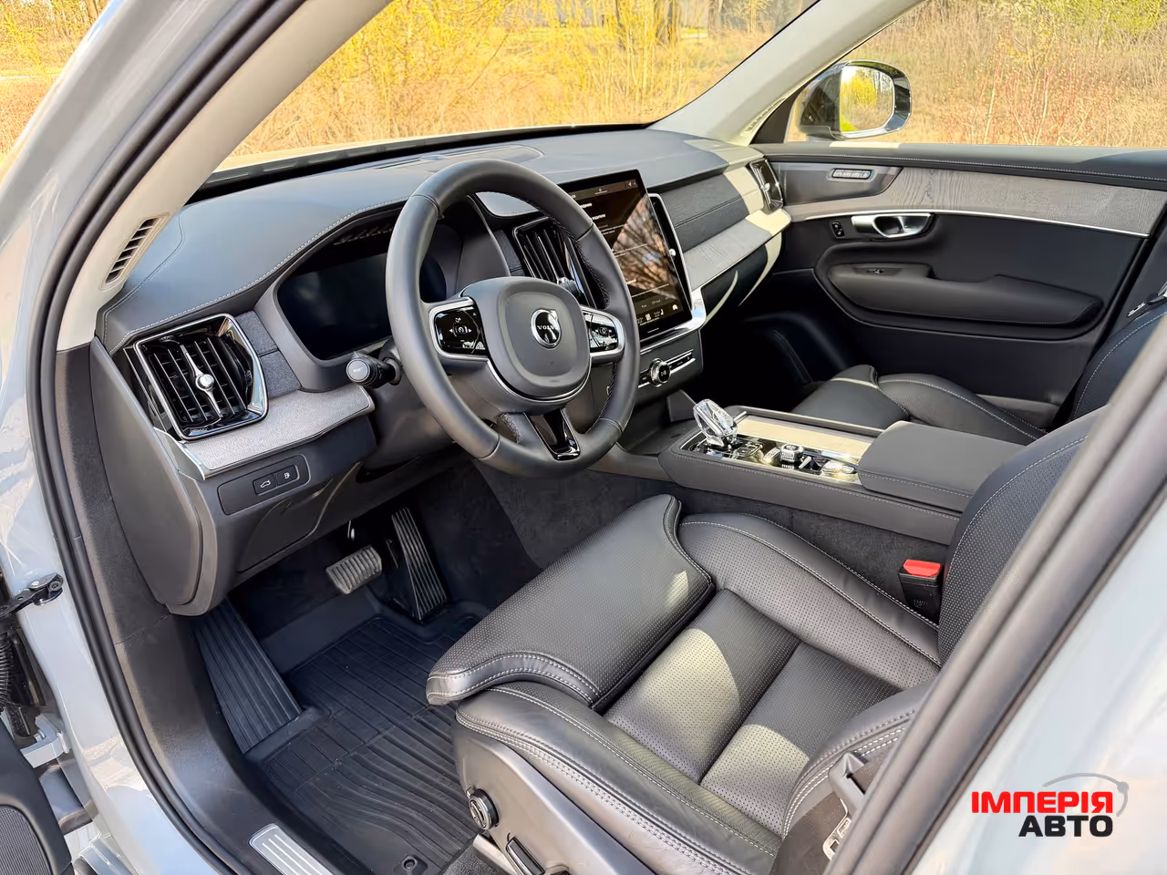 Volvo XC90 - фото 7