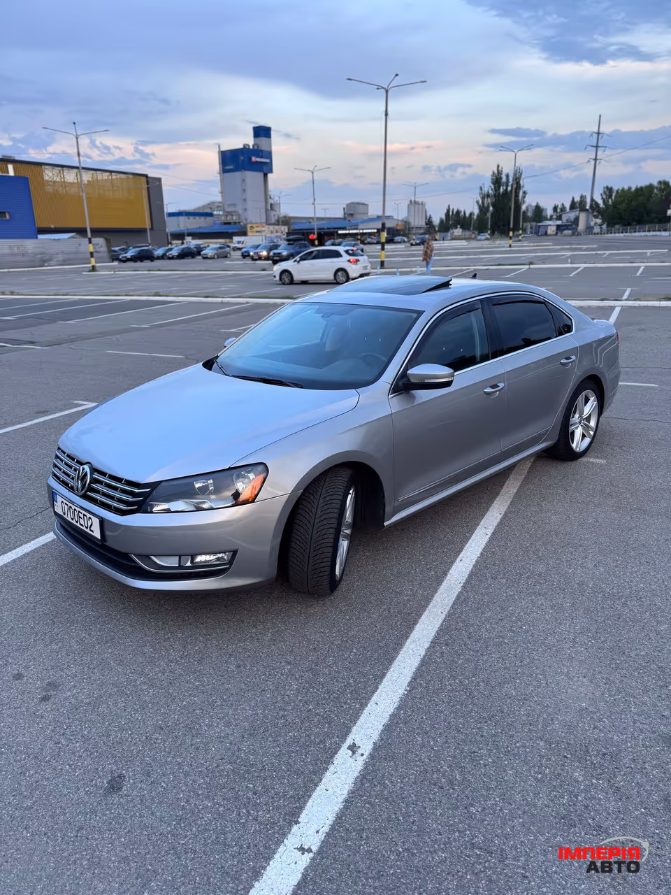Volkswagen Passat - фото 6