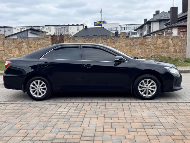 Toyota Camry - фото 5