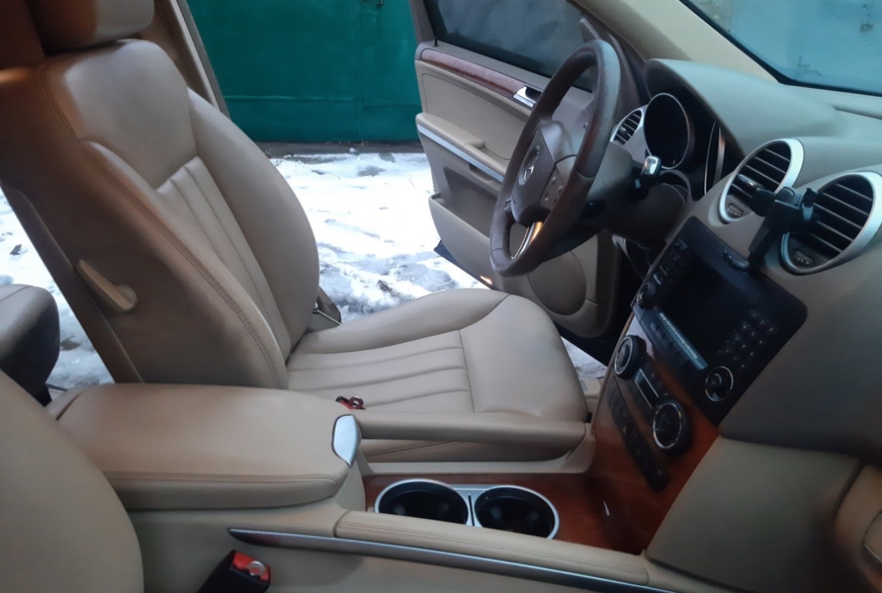 Mercedes-Benz M-Класс - фото 18