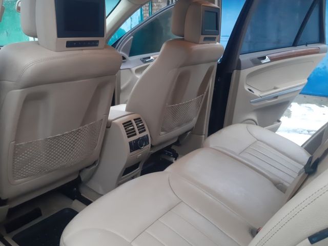 Mercedes-Benz M-Класс - фото 1