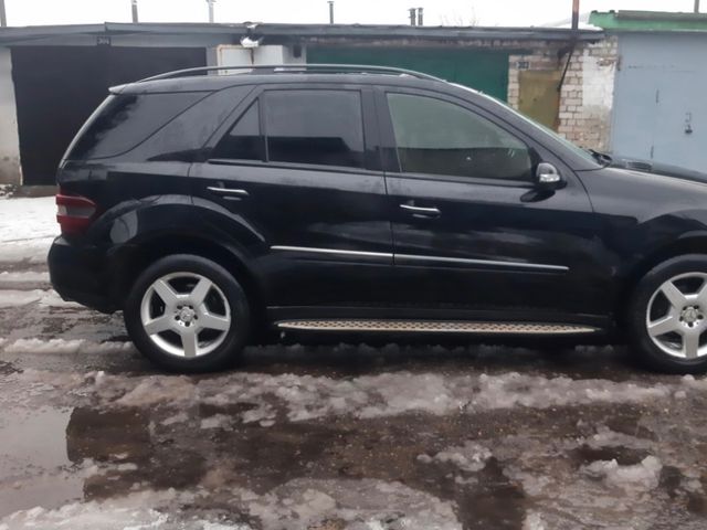 Mercedes-Benz M-Класс - фото 5