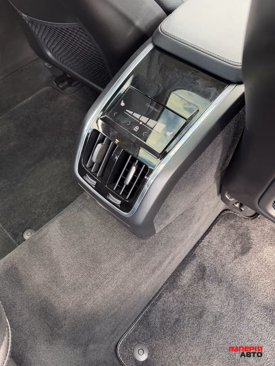 Volvo S90 - фото 7