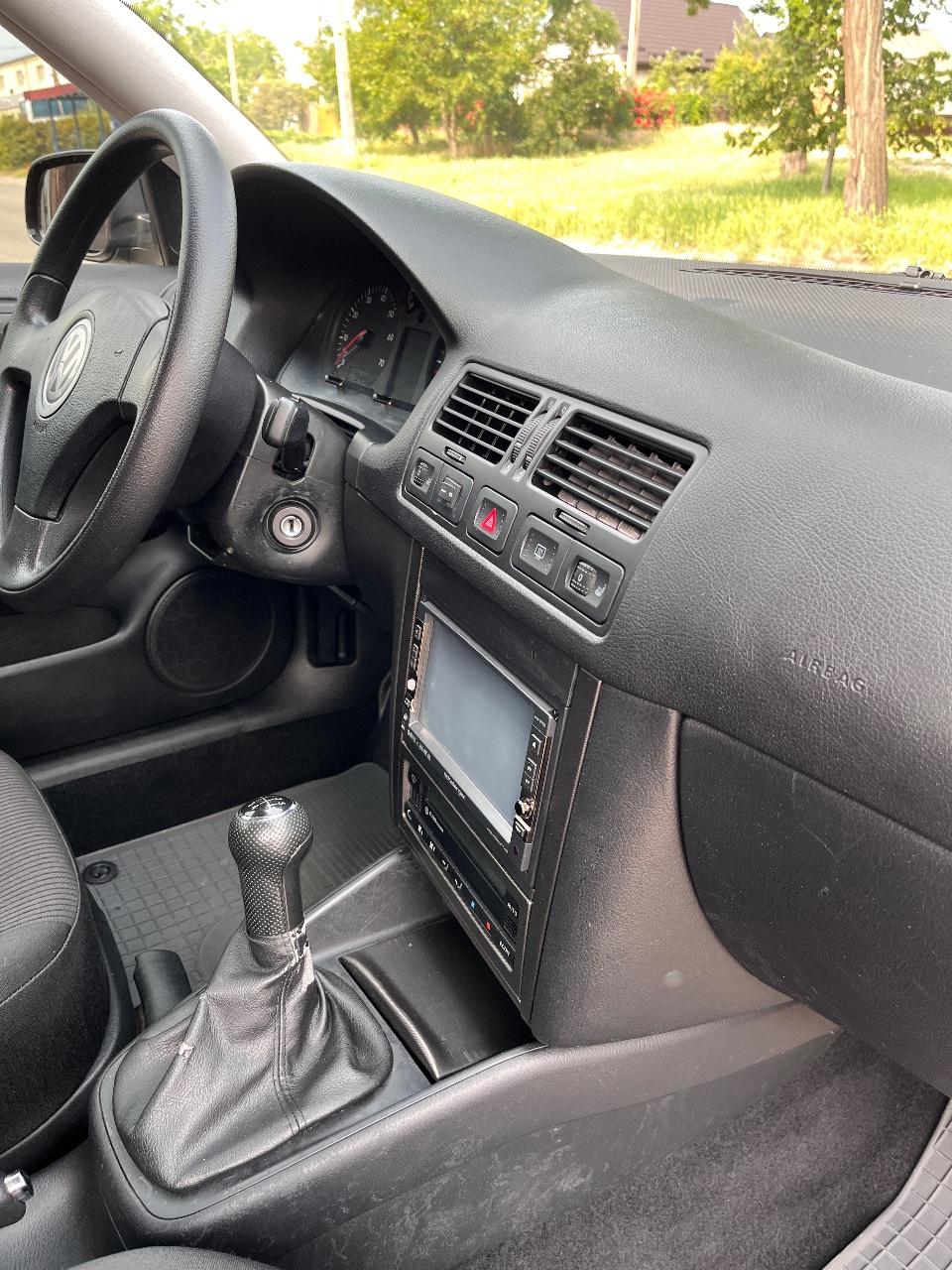 Volkswagen Bora - фото 18