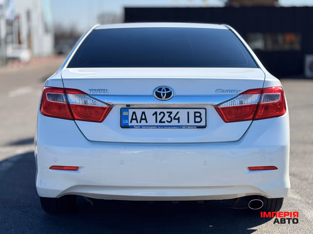 Toyota Camry - фото 4